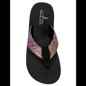 New Bluefin Jazz Pink Multi Flip Flops